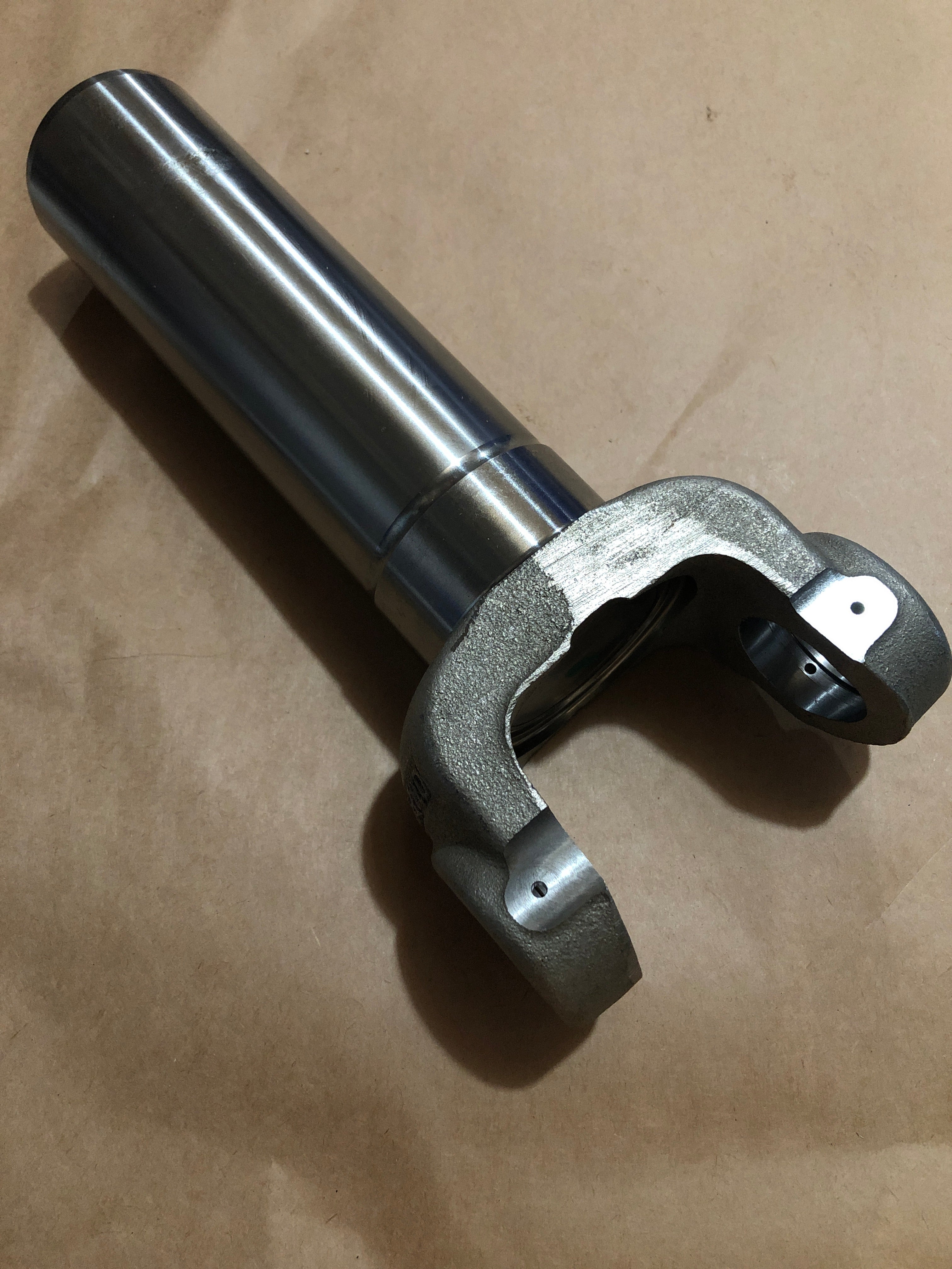 AAM 40041575 Transmission Slip Yoke 1480 / 1485 Series 34 Spline