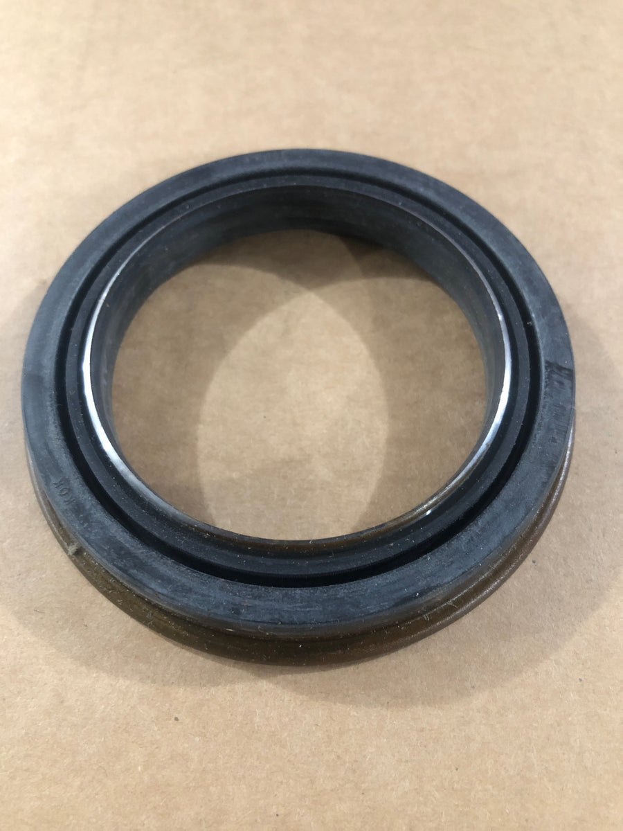 Gm 10 5 14 bolt gm 11 5 14 bolt hub seal 1999 2010 down to fab