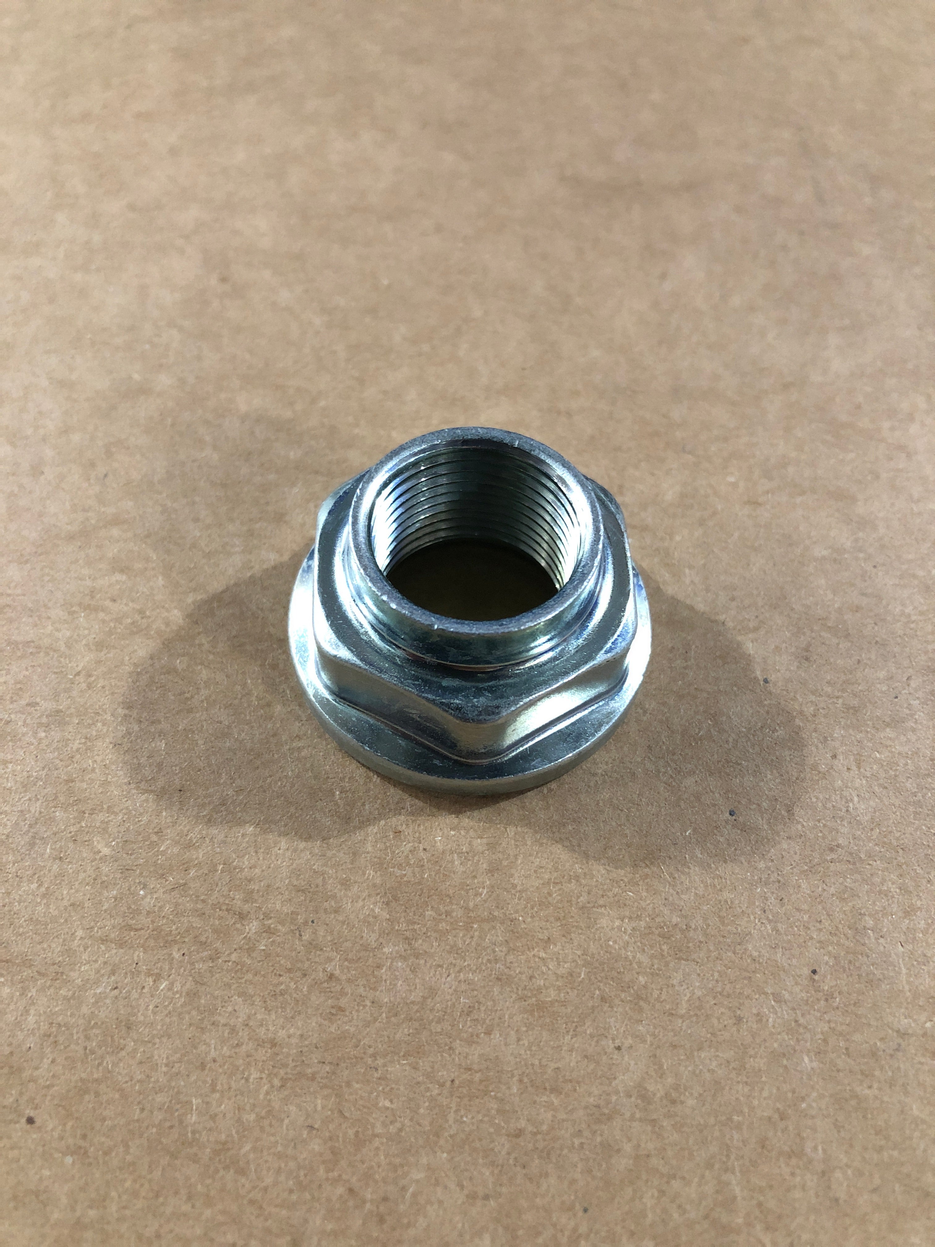 Pinion Nut Flanged Toyota 8